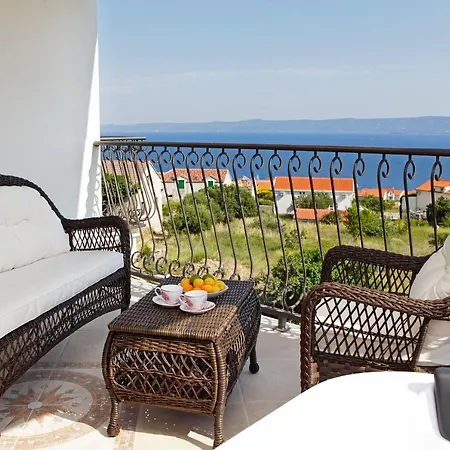Nera Villa
