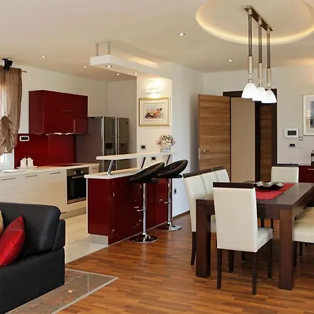 Nera Villa Bol