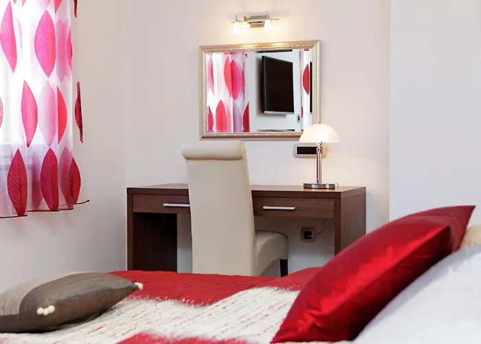 Nera Вилла Бол