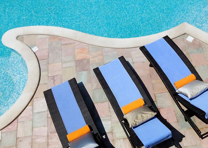 Nera Вилла Бол