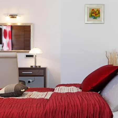 فيلة Nera بول